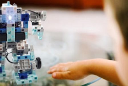 Construire un robot informatique avec programme