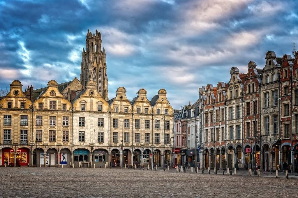 Plongée dans le passé d'Arras et ses figures emblématiques