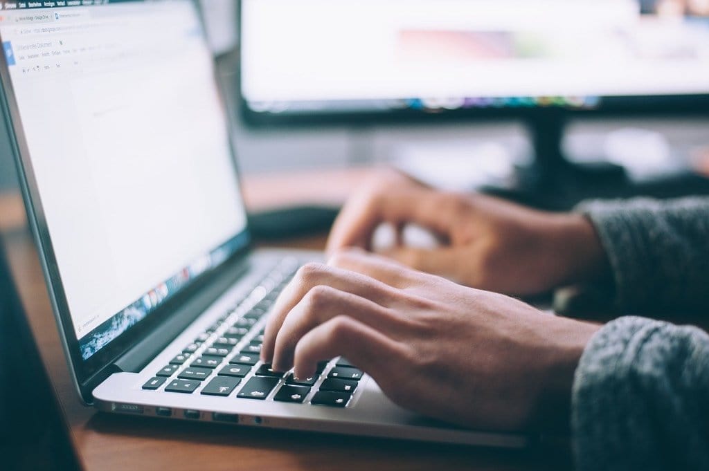 Utiliser les plateformes académiques pour la communication scolaire